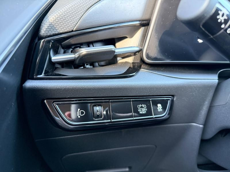 Used KIA Niro 1.6 GDi 129ch HEV Active DCT6 Garantie 05/2032 2025 Gris Cosmique Métallisé € 31490 in Forbach