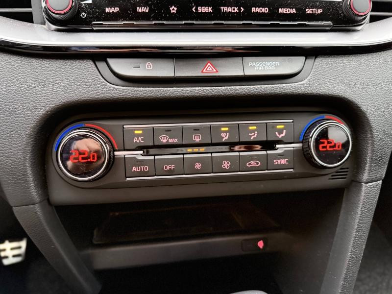 Occasion KIA XCeed 1.5 T-GDI 160ch Design DCT7 2021 GARANTIE 09-2028 2021 Blanc 20990 € à Forbach