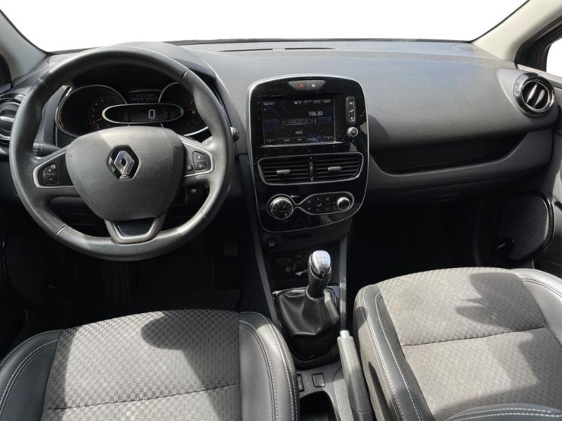 Used RENAULT Clio Estate 0.9 TCe 90ch energy Intens 2017 Gris € 9990 in Schifflange