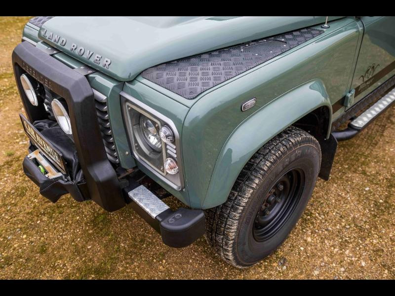 Occasion LAND-ROVER Defender 110 Pick Up Mark V 2013 Gris 69990 € à Diekirch