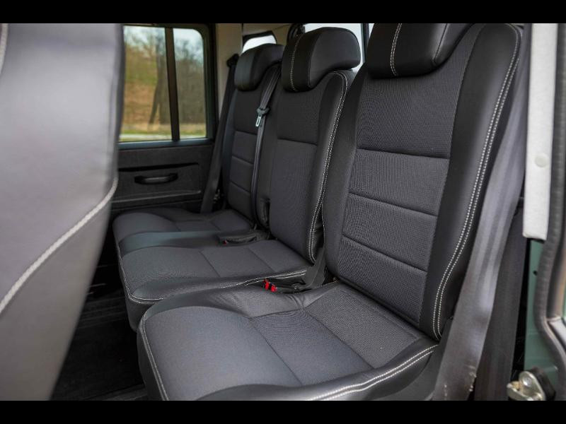 Occasion LAND-ROVER Defender 110 Pick Up Mark V 2013 Gris 69990 € à Diekirch