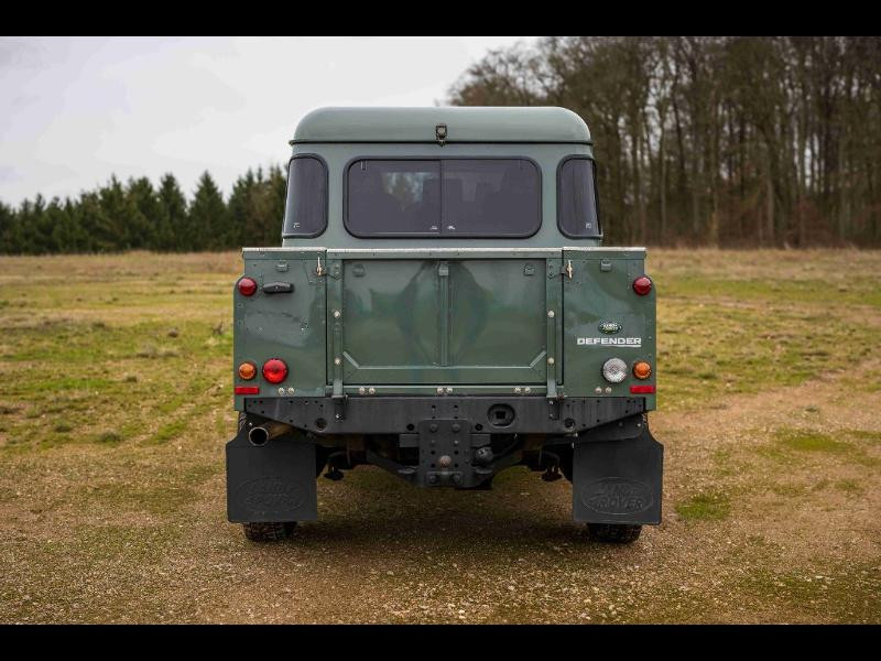 Occasion LAND-ROVER Defender 110 Pick Up Mark V 2013 Gris 69990 € à Diekirch