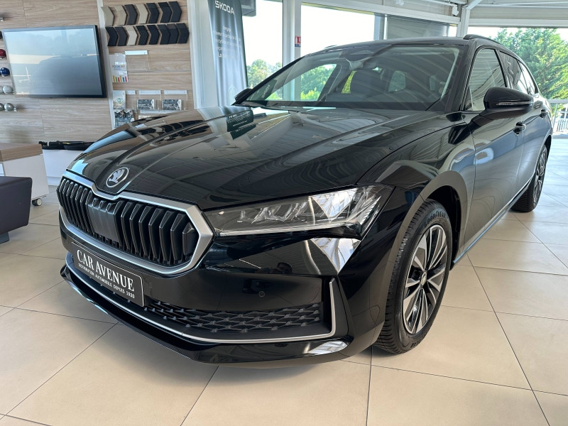 Occasion SKODA Superb Combi 2.0 TDI SCR 150 ch Selection DSG7 / ATTELAGE / GPS / FEUX LED / ACC 2024 Noir Ebène métallisée 46989 € à Haguenau