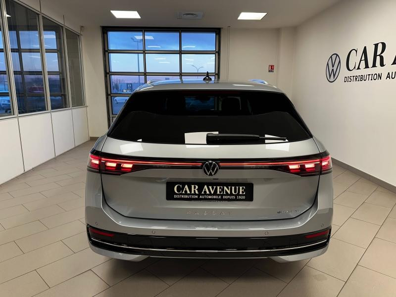 Used VOLKSWAGEN Passat SW 1.5 eHybrid 204ch Elegance DSG6 2024 Argent Dolomite métallisée € 53990 in Haguenau