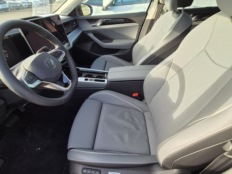 Used VOLKSWAGEN Passat SW 1.5 eTSI 150ch Elegance DSG7 2024 Noir Ebène métallisée € 40490 in Haguenau