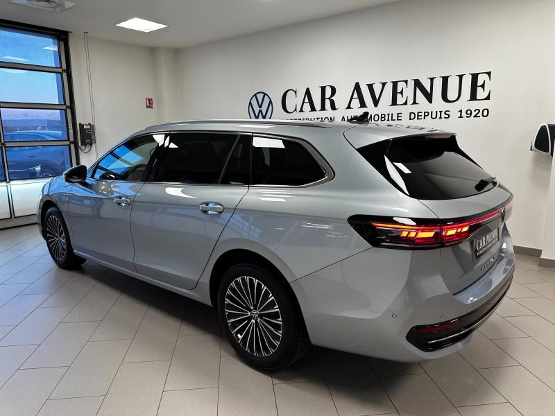 Used VOLKSWAGEN Passat SW 1.5 eHybrid 204ch Elegance DSG6 2024 Argent Dolomite métallisée € 53990 in Haguenau