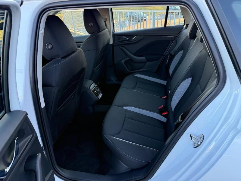 Used SKODA Kamiq 1.0 TSI Evo 2 116 ch Selection DSG7 2024 Blanc Lune métallisé € 26489 in Haguenau