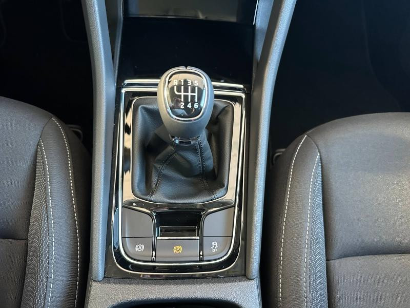 Used SKODA Karoq 2.0 TDI 116 ch SCR Business / GPS / CAMERA / HAYON ELECTRIQUE / ROUE SECOURS 2024 Blanc Lune métallisée € 31989 in Haguenau