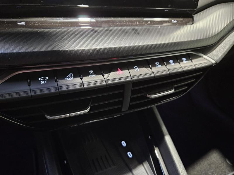 Used SKODA Octavia Combi 1.5 TSI ACT Hybrid 150 ch Sportline DSG7 2024 Noir Magic nacré métallisée € 38489 in Haguenau