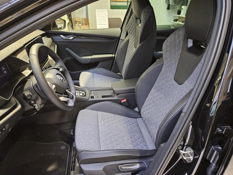 Used SKODA Octavia Combi 1.5 TSI ACT Hybrid 150 ch Sportline DSG7 2024 Noir Magic nacré métallisée € 38489 in Haguenau