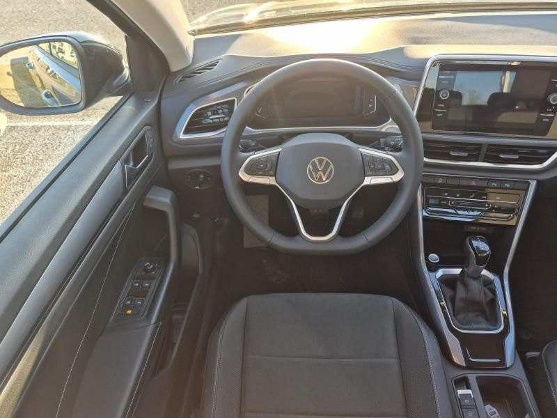 Used VOLKSWAGEN T-Roc 1.5 TSI Evo2 150ch Style DSG7 2025 Bleu Pétrole métallisée/Toit Noir € 35990 in Haguenau