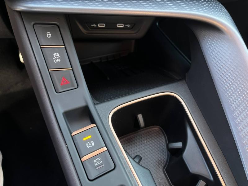 Used CUPRA Terramar 1.5 eHybrid 272 ch VZ DSG6 2025 Noir Minuit métallisé € 55989 in Haguenau