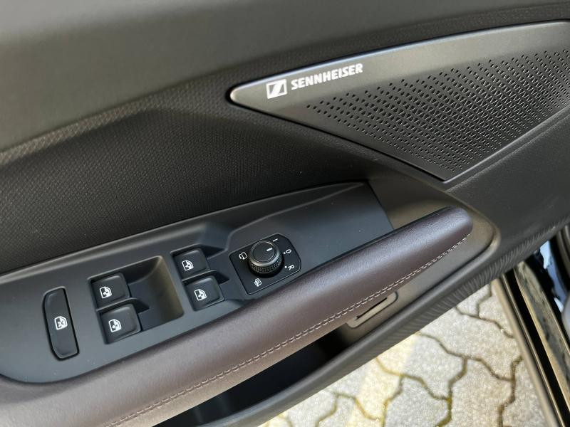 Used CUPRA Terramar 1.5 eHybrid 272 ch VZ DSG6 2025 Noir Minuit métallisé € 55989 in Haguenau