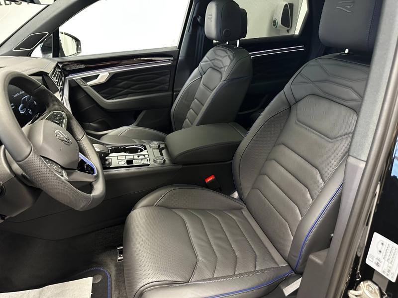 Occasion VOLKSWAGEN Touareg 3.0 TSI eHybrid 462ch R 4Motion BVA8 2024 Noir Ebène métallisée 97990 € à Haguenau