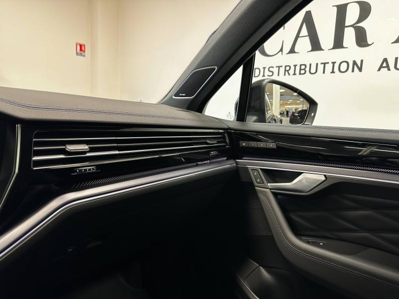 Occasion VOLKSWAGEN Touareg 3.0 TSI eHybrid 462ch R 4Motion BVA8 2024 Noir Ebène métallisée 97990 € à Haguenau