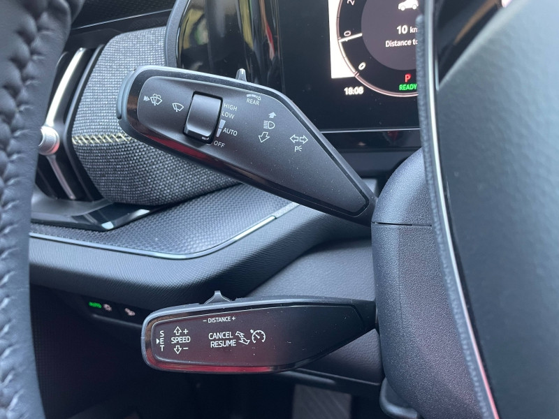 Used SKODA Kodiaq 1.5 TSI 150 ch ACT Hybrid Selection DSG7 5 places/ GPS / CAMERA / HAYON ELECTRIQUE / DIGITAL 2024 Or Havane métallisée € 39989 in Haguenau