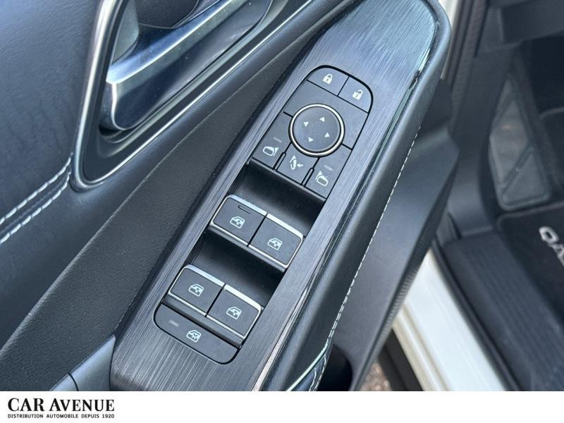 Used NISSAN Qashqai e-POWER 190 ch Tekna / GPS / CAMERA 360 / TOIT PANORAMIQUE / HAYON ELECTRIQUE 2023 Blanc Lunaire (Spéciale) € 28989 in Haguenau