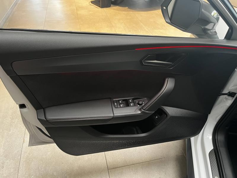 Occasion CUPRA Leon 1.5 eHybrid 204 ch V DSG6 2025 Blanc Nevada métallisé 44989 € à Haguenau