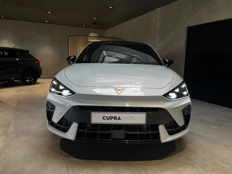 Occasion CUPRA Leon 1.5 eHybrid 204 ch V DSG6 2025 Blanc Nevada métallisé 44989 € à Haguenau
