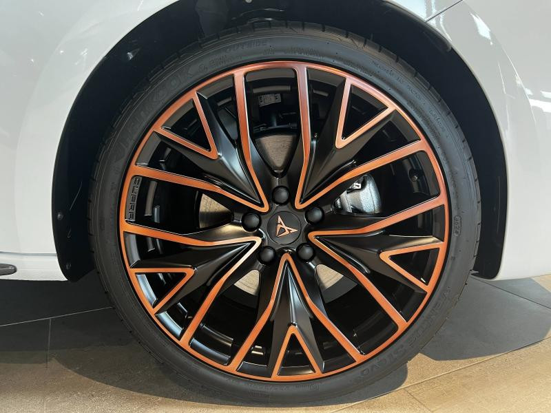 Occasion CUPRA Leon 1.5 eHybrid 204 ch V DSG6 2025 Blanc Nevada métallisé 44989 € à Haguenau