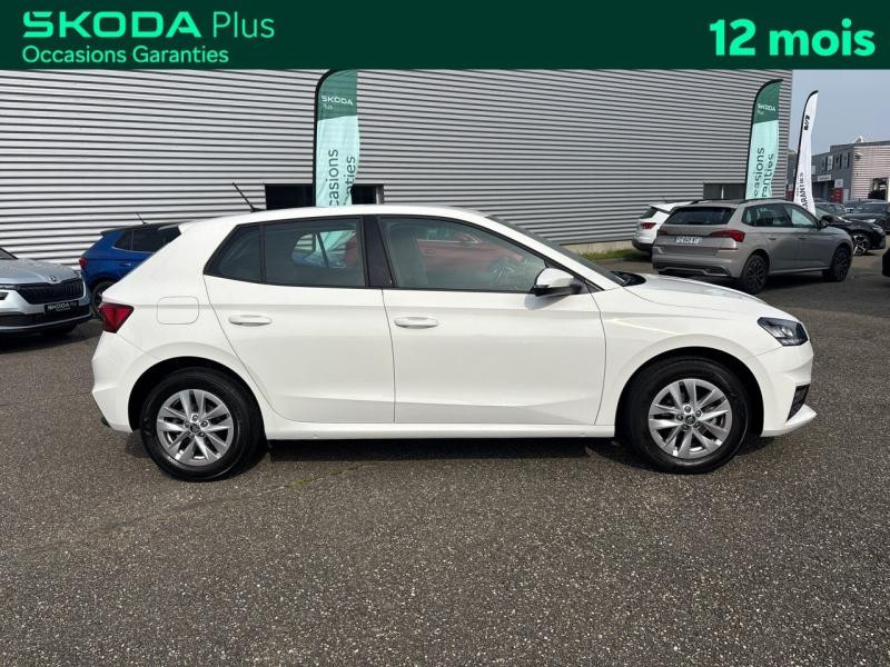 Occasion SKODA Fabia 1.0 TSI 95 Ambition / GPS / Aide au Stationnement / Feux LED / Régulateur 2022 Blanc Cristal spéciale 15489 € à Haguenau