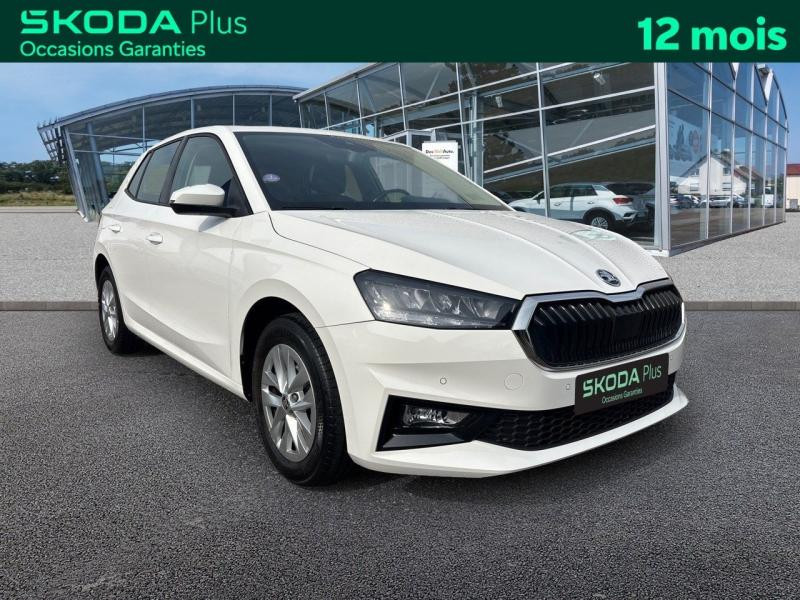 Occasion SKODA Fabia 1.0 TSI 95 Ambition / GPS / Aide au Stationnement / Feux LED / Régulateur 2022 Blanc Cristal spéciale 15489 € à Haguenau