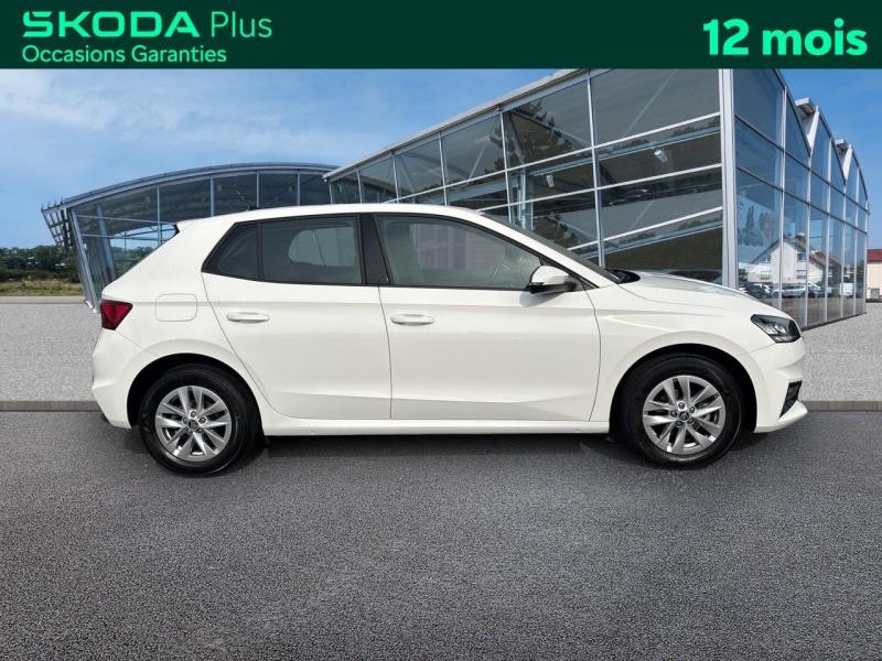Occasion SKODA Fabia 1.0 TSI 95 Ambition / GPS / Aide au Stationnement / Feux LED / Régulateur 2022 Blanc Cristal spéciale 15489 € à Haguenau