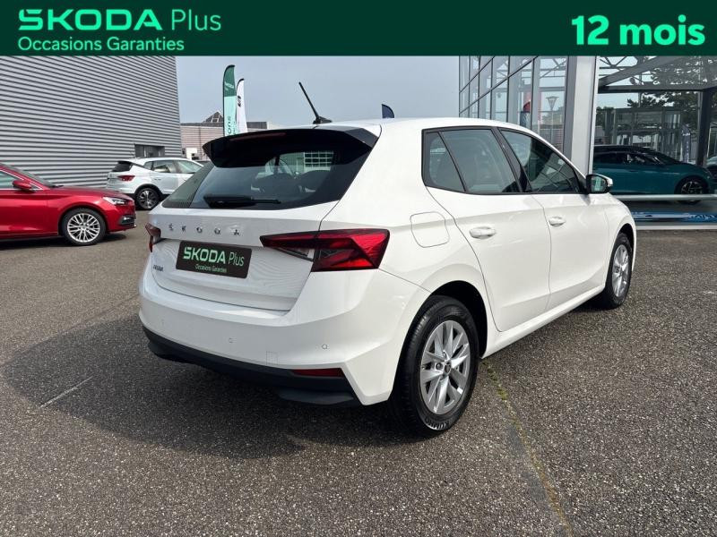 Occasion SKODA Fabia 1.0 TSI 95 Ambition / GPS / Aide au Stationnement / Feux LED / Régulateur 2022 Blanc Cristal spéciale 15489 € à Haguenau