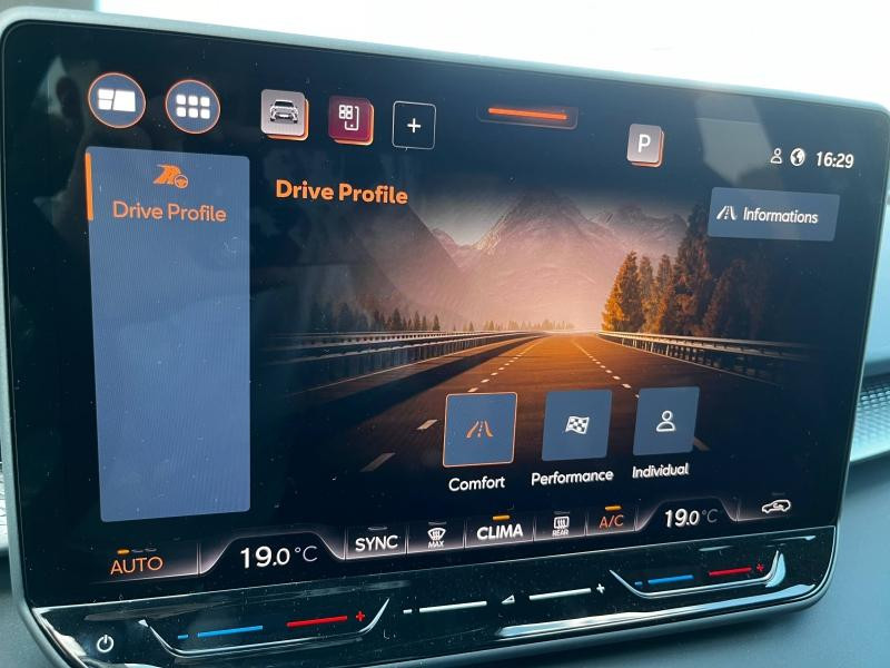 Used CUPRA Terramar 1.5 eTSI Hybrid 150 ch V DSG7 2025 Bleu Cosmos métallisé € 41489 in Haguenau