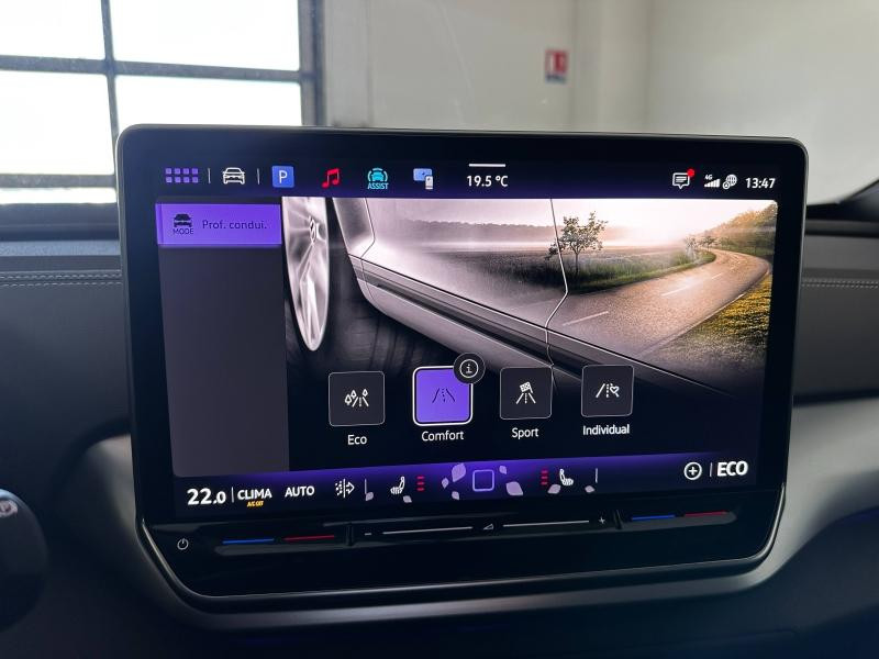 Occasion VOLKSWAGEN ID.4 286ch Pro 77 kWh Life Max 2025 Blanc Glacier Métallisée / Toit Noir 42989 € à Haguenau