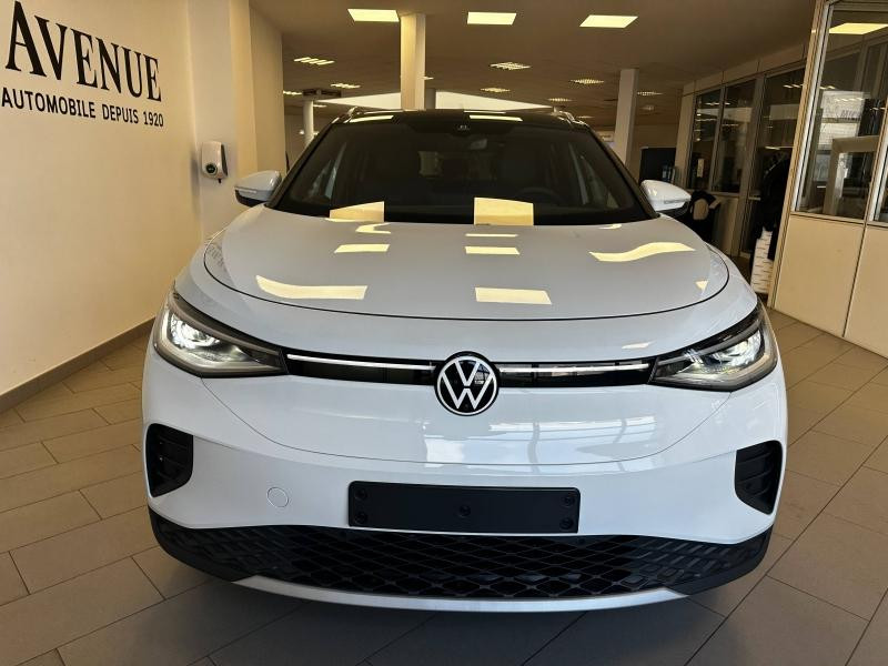 Occasion VOLKSWAGEN ID.4 286ch Pro 77 kWh Life Max 2025 Blanc Glacier Métallisée / Toit Noir 42989 € à Haguenau