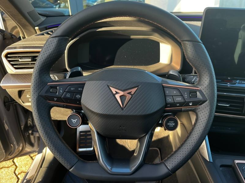 Occasion CUPRA Leon 1.5 eHybrid 272 ch VZ DSG6 2025 Gris Graphène métallisé 43989 € à Haguenau