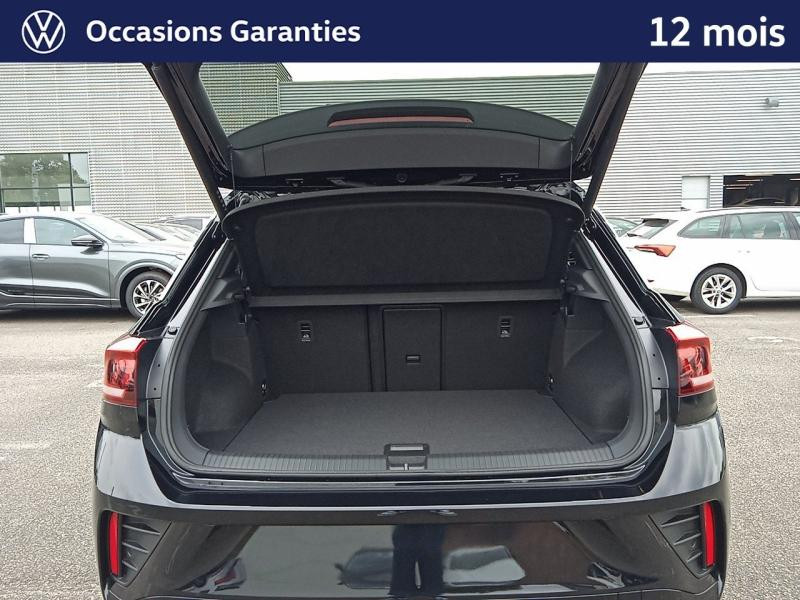 Used VOLKSWAGEN T-Roc 1.5 TSI Evo2 150 ch type R-Line DSG7 / APP CONNECT / SIEGES ET VOLANTS CHAUFFANTS / CAMERA / H 2025 Noir Intense nacrée € 33489 in Haguenau