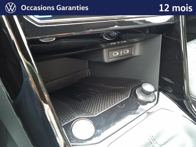 Used VOLKSWAGEN T-Roc 1.5 TSI Evo2 150 ch type R-Line DSG7 / APP CONNECT / SIEGES ET VOLANTS CHAUFFANTS / CAMERA / H 2025 Noir Intense nacrée € 33489 in Haguenau