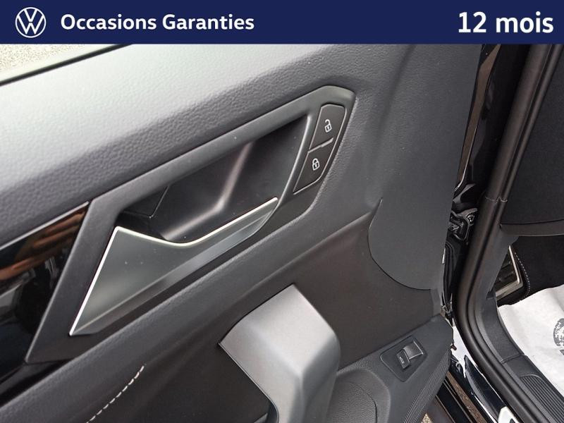 Used VOLKSWAGEN T-Roc 1.5 TSI Evo2 150 ch type R-Line DSG7 / APP CONNECT / SIEGES ET VOLANTS CHAUFFANTS / CAMERA / H 2025 Noir Intense nacrée € 33489 in Haguenau