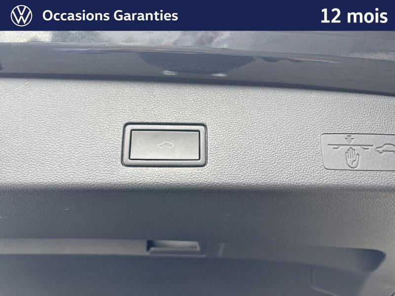 Occasion VOLKSWAGEN Golf SW 1.5 eTSI 150 R-Line DSG7 / GPS / Caméra / Hayon Electrique / Feux LED / Jantes 18  BERGAMO 2022 Noir Intense nacrée 25989 € à Haguenau