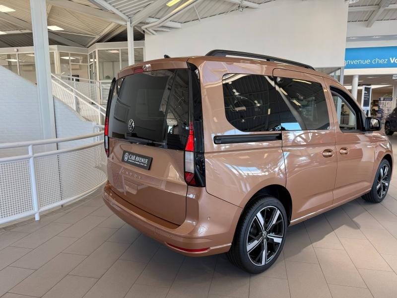 Occasion VOLKSWAGEN Caddy 2.0 TDI 122ch Life DSG7 2025 Copper Bronze métallisé 44989 € à Haguenau