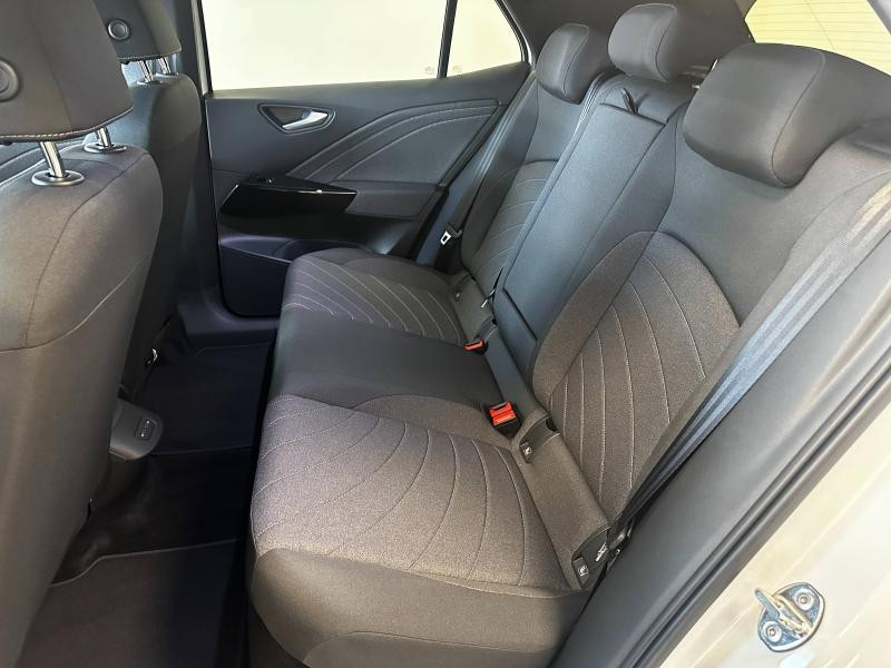 Occasion VOLKSWAGEN ID.3 204ch Pro 59 kWh Life Max 2025 Blanc Glacier Métal/Toit/Hayon Noir 31989 € à Haguenau