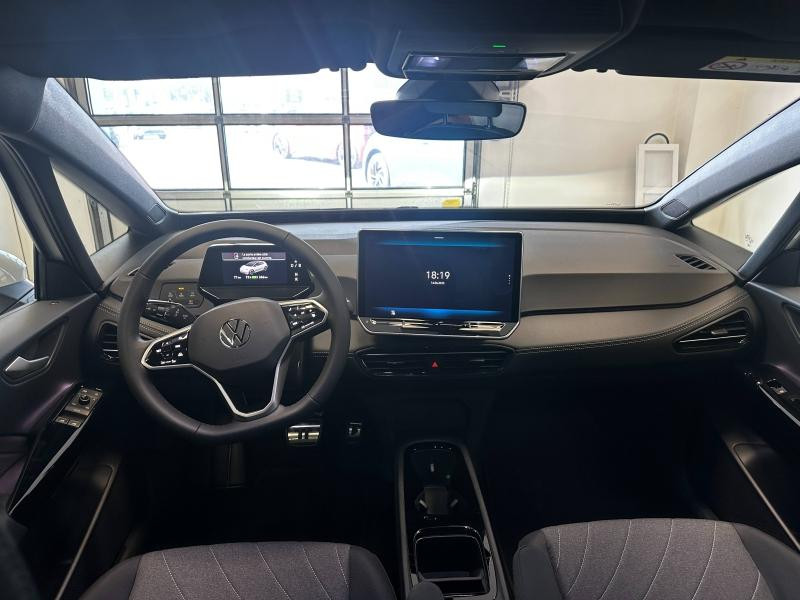 Occasion VOLKSWAGEN ID.3 204ch Pro 59 kWh Life Max 2025 Blanc Glacier Métal/Toit/Hayon Noir 31989 € à Haguenau