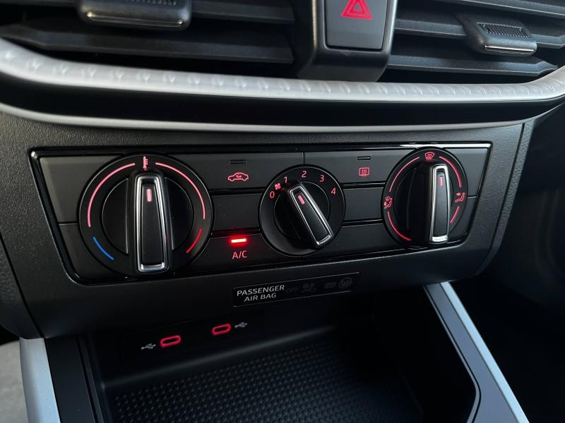 Occasion SEAT Arona 1.0 TSI 95 ch  Edition 2025 Bleu Fjord 19989 € à Haguenau