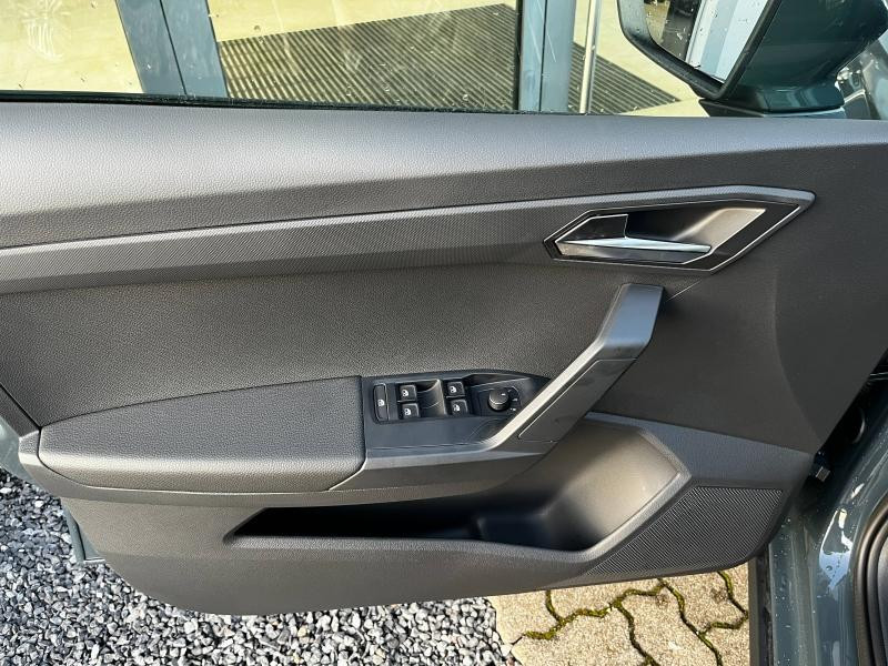 Occasion SEAT Arona 1.0 TSI 95 ch  Edition 2025 Bleu Fjord 19989 € à Haguenau