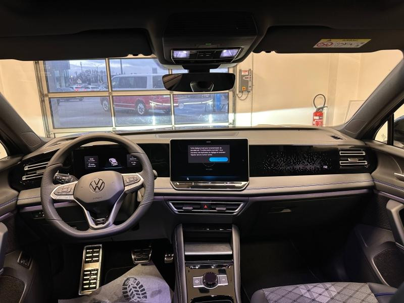 Occasion VOLKSWAGEN Tiguan 1.5 eHybrid 204ch R-Line Edition DSG6 2025 Vert Cipressino métallisée 56989 € à Haguenau