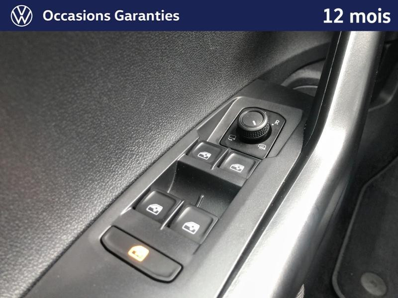 Used VOLKSWAGEN Polo 1.0 TSI 95 Life Business / GPS / Aide au Stationnement / Feux LED / Régulateur 2022 Rouge Roi metallisé € 15489 in Haguenau