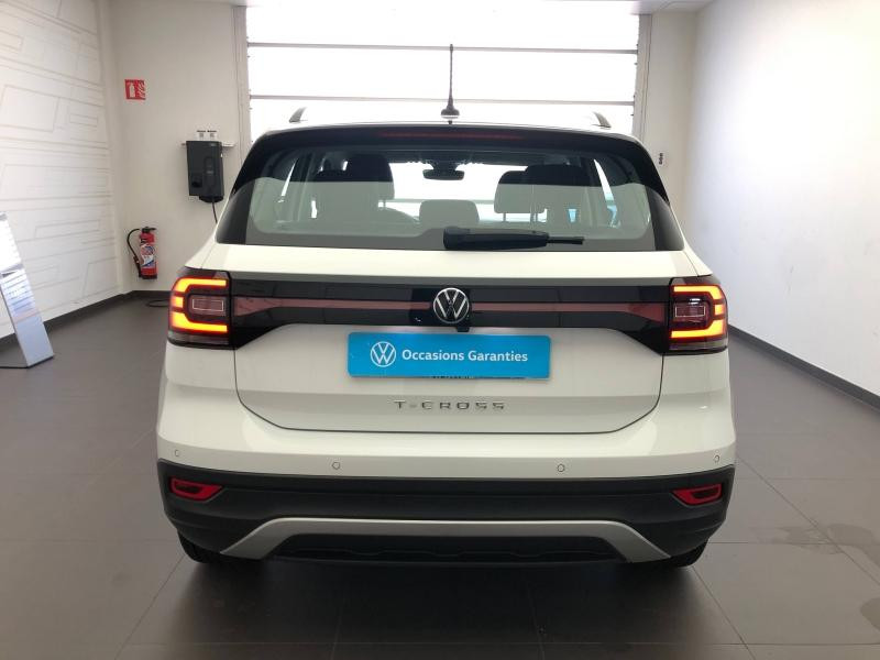 Used VOLKSWAGEN T-Cross 1.0 TSI 95 Active / Digital Cockpit Pro / APP Connect / Caméra / Keyless / Régulateur Adapta 2021 Blanc Pur € 17789 in Haguenau