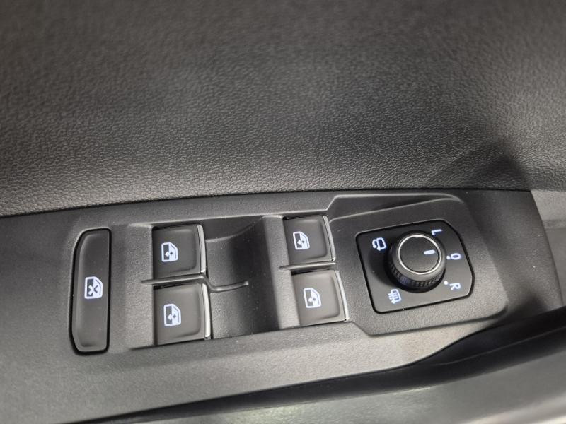 Used VOLKSWAGEN Taigo 1.5 TSI 150ch R-Line Edition DSG7 2025 Blanc Pur € 29989 in Haguenau