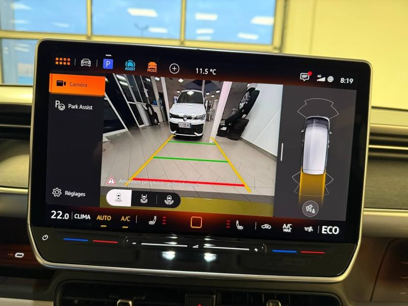 Used VOLKSWAGEN ID. Buzz 286ch Pro 7 places 86 kWh 2025 Blanc Candy / Jaune Lime € 49989 in Haguenau