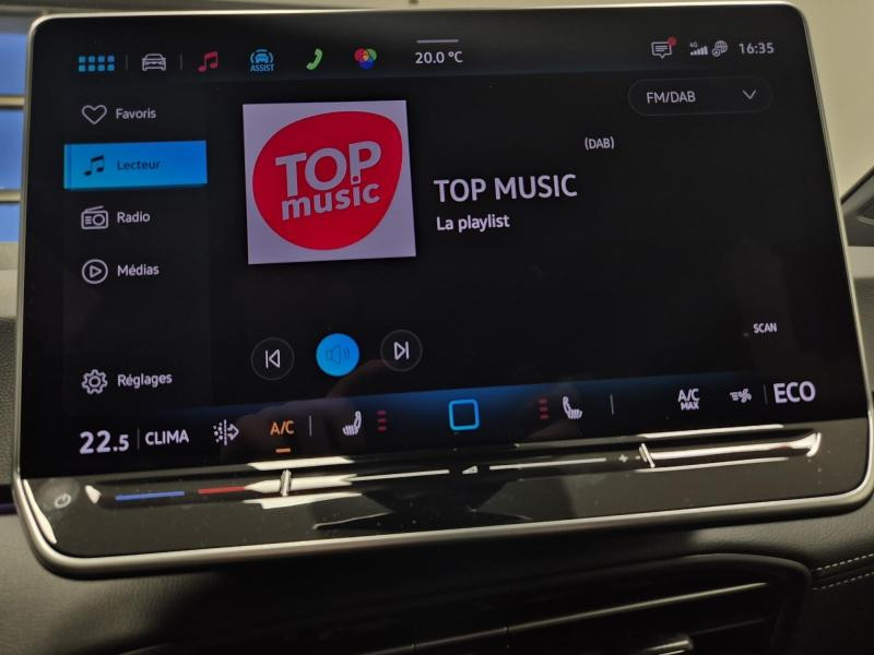 Used VOLKSWAGEN ID.3 204ch Pro 59 kWh Life Max 2025 Gris Lunaire/Toit/Hayon Noir € 33989 in Haguenau