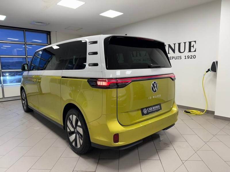 Used VOLKSWAGEN ID. Buzz 286ch Pro 7 places 86 kWh 2025 Blanc Candy / Jaune Lime € 49989 in Haguenau