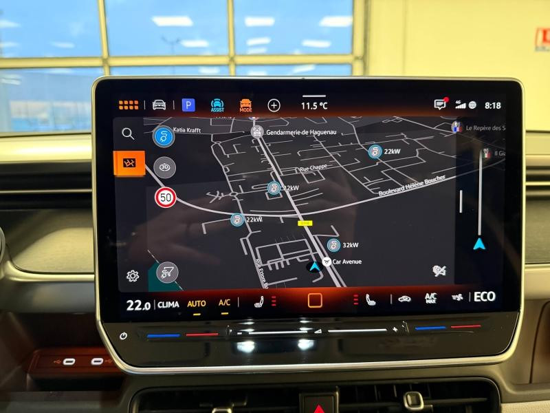 Used VOLKSWAGEN ID. Buzz 286ch Pro 7 places 86 kWh 2025 Blanc Candy / Jaune Lime € 49989 in Haguenau