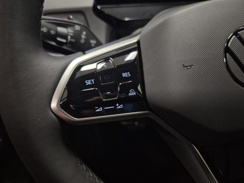 Used VOLKSWAGEN ID.3 204ch Pro 59 kWh Life Max 2025 Gris Lunaire/Toit/Hayon Noir € 33989 in Haguenau